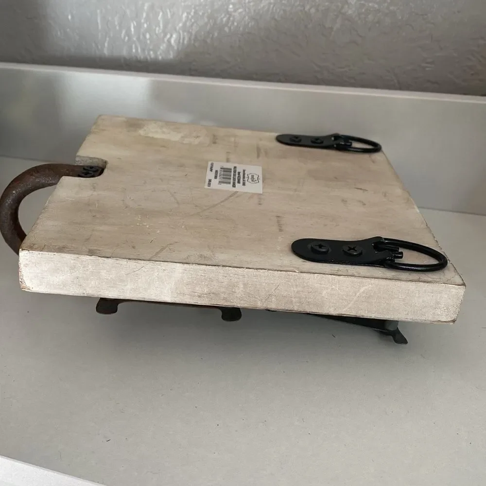 Mudpie WALK Iron Dog Leash Hanger